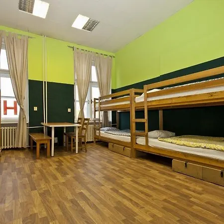 Albergue A Plus & Praga