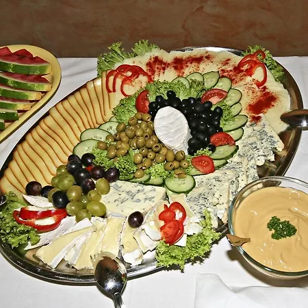 A Plus & Auberge de jeunesse