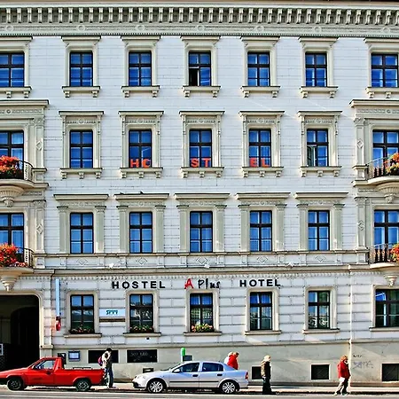 Auberge de jeunesse A Plus & *