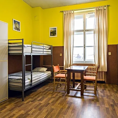 A Plus & * Praha